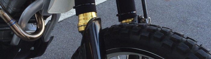 早速スプリングの取り付けです