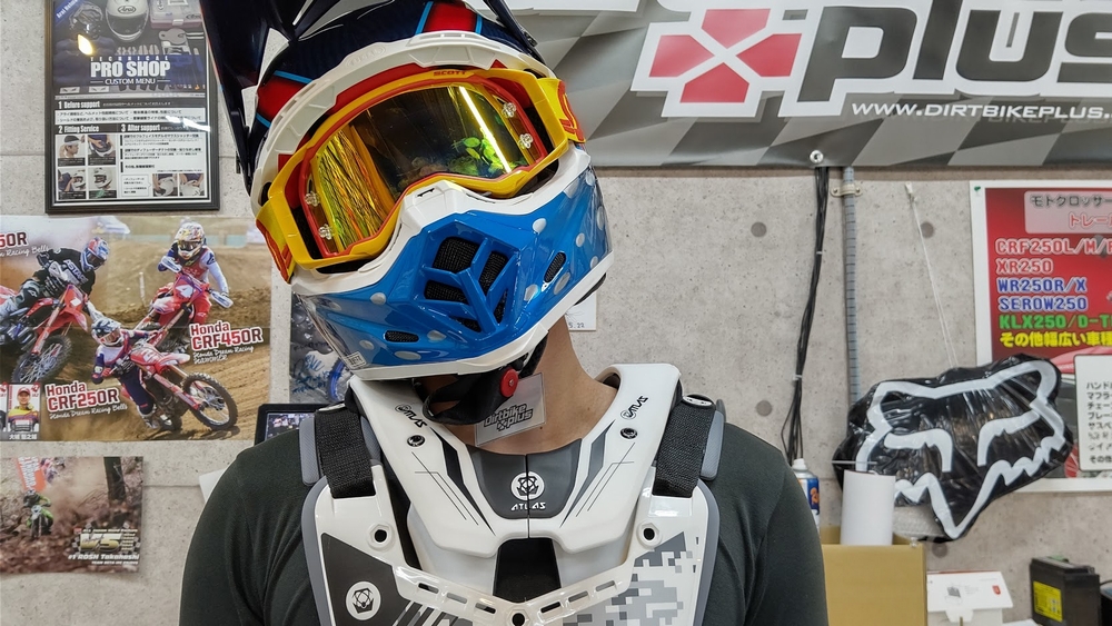 首と脊髄を守るネックブレースの種類と選びかた| Dirtbikeplus (ダートバイクプラス)