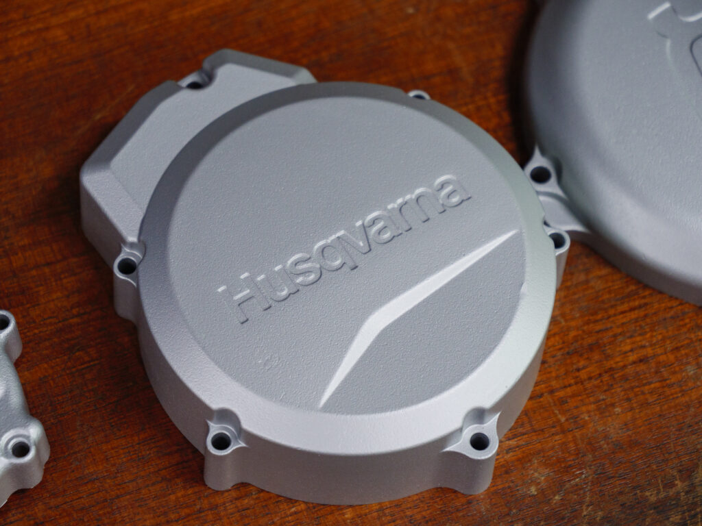 TE250 ジェネレーターカバー