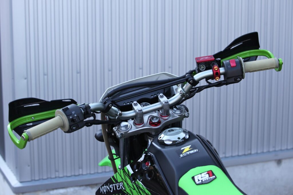 KLX125ハンドル周り