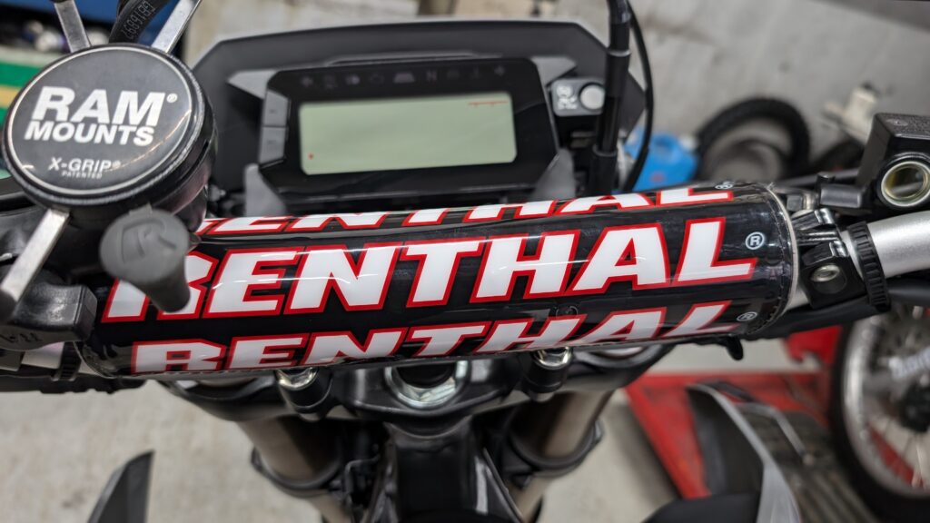 ダートバイクプラスブログ|CRF250L MD47型のハンドル交換解説