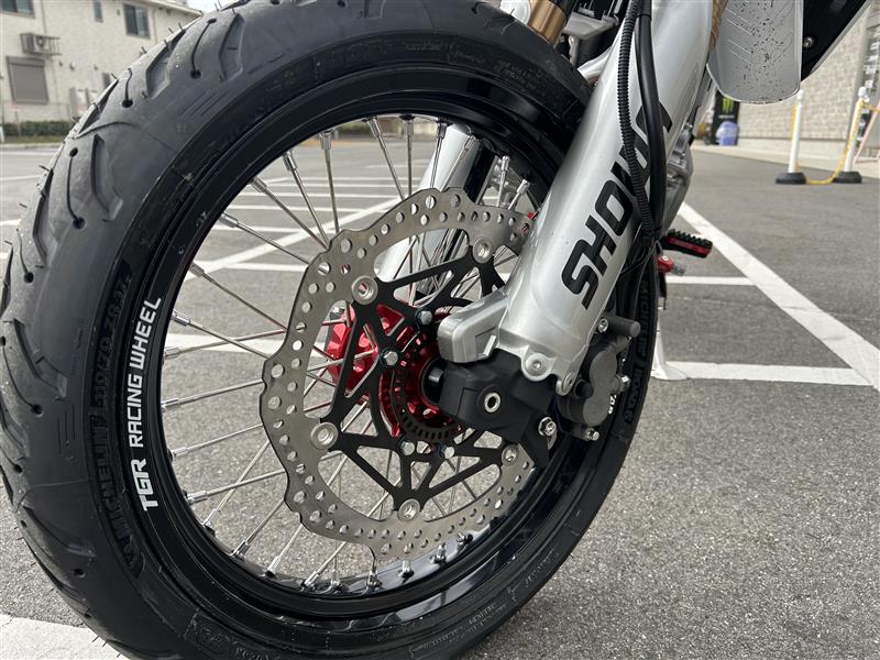 新品CRF250L TGR モタードホイール 17×3.0/4.5 ディスク付き 新品CRF250L TGR モタードホイール 17×3.0/4.5 ディスク付き - メルカリ