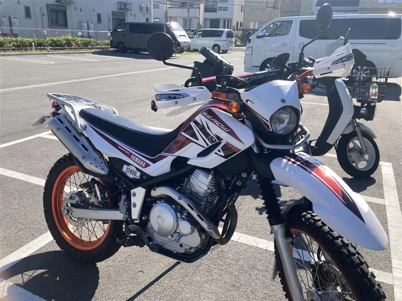 セロー250のハンドルを護り隊