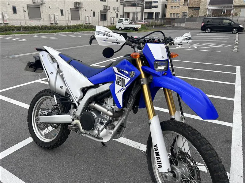 WR250Rのハンドル廻りカスタム